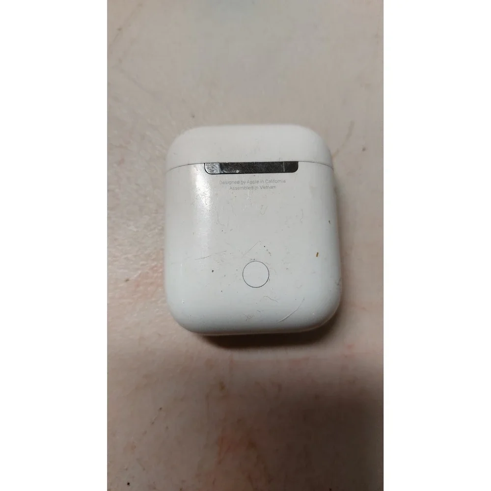 Apple AirPods  No Tested